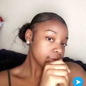 Meet your Posher, Tesi